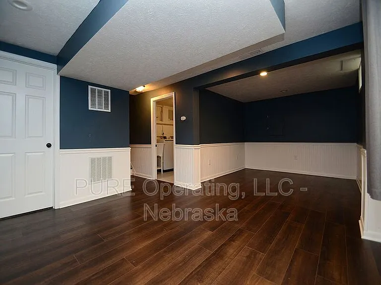 13951 Jefferson Cir — Photo 35