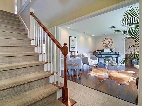 3rd image of 4623 W Lowell Ave