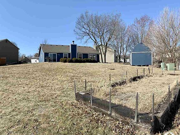 5th image of 2112 Bishop Ct