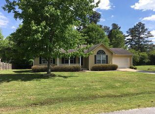 65 Wellington Dr, Hull, GA 30646