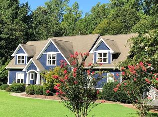 807 Poythress Rd, Chapel Hill, NC 27516