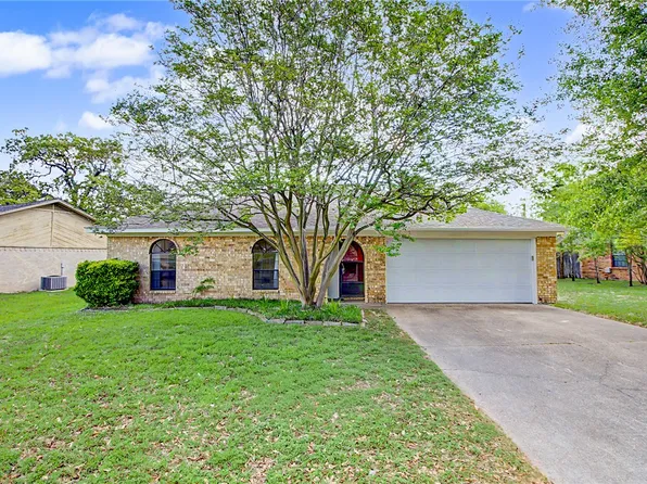 1612 Treehouse Trl, College Station, TX 77845
