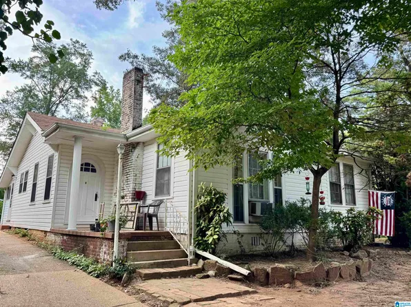 3007 Circle Dr, Bessemer, AL 35023