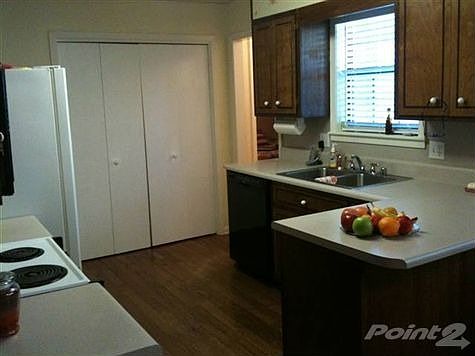 2nd image of 40 Foxboro Dr
