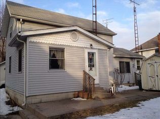 4344 S 3rd St, Luna Pier, MI 48157