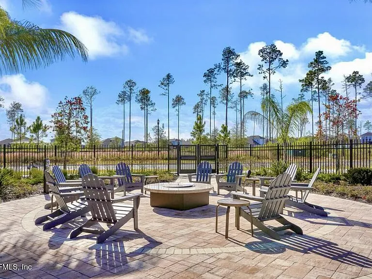 356 Bermudez Way — Photo 31