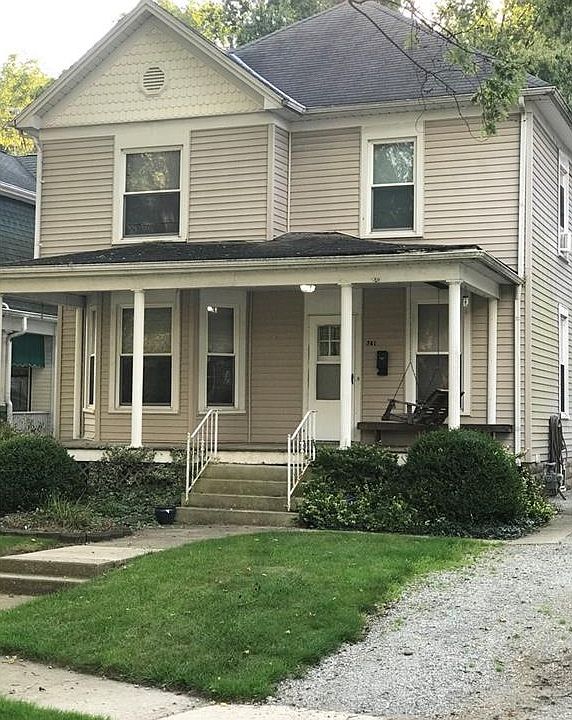 1st image of 741 Crescent Dr