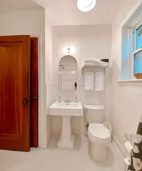 4935 Fairview Ave — Photo 17