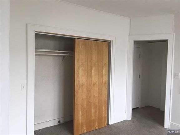 4th image of 104 Midland Ave APT 2