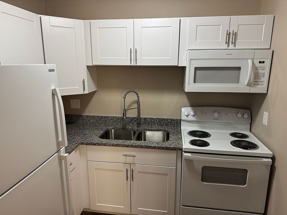 1st image of 1604-1624 N Yellow Springs St #17