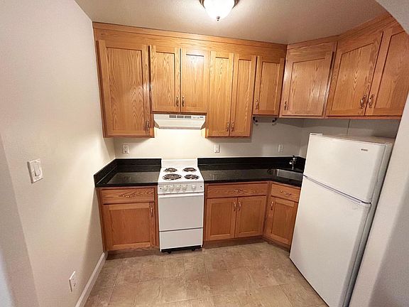5th image of 812 Georgia St #27