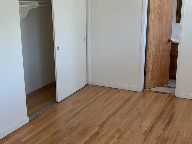 Upstairs Bedroom 1