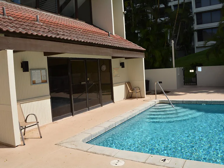 6710 Hawaii Kai Dr #402 — Photo 15
