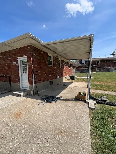 3 bed, 1700 sqft, $1,899 — Photo 4