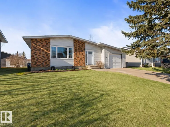 1404 7th Ave, Cold Lake, AB T9M 1B4