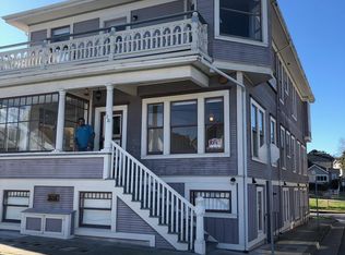 128 19th St APT 6, Pacific Grove, CA 93950