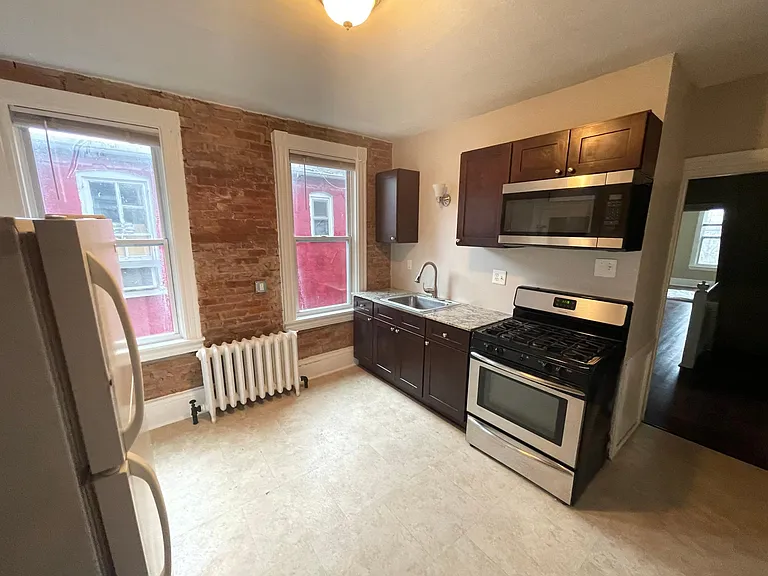 36 N Broad St #2 — Photo 1