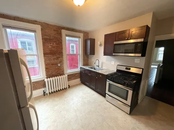 36 N Broad St #2, Lancaster, PA 17602