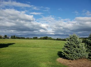 02N965 Francis Rd, Maple Park, IL 60151