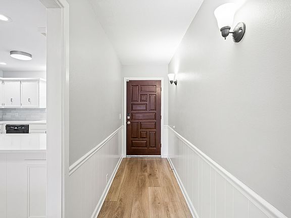 3rd image of 7410 Richmond Ave