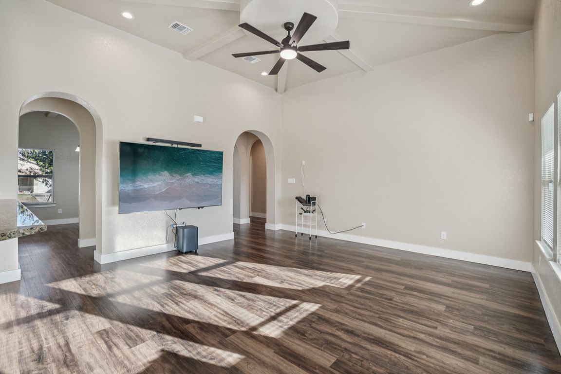 next background image