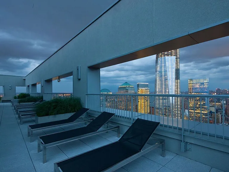 123 Washington St #36D — Photo 13