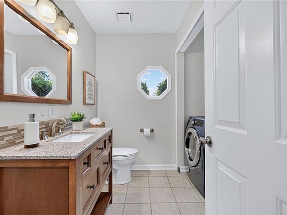 4th image of 3905 Landvale Rd