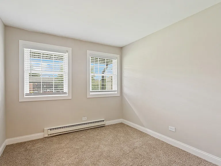 The Hinsdale — Photo 13