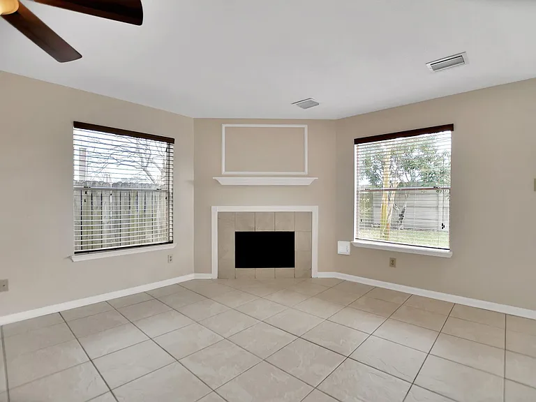 2939 Sailors Moon Dr — Photo 10