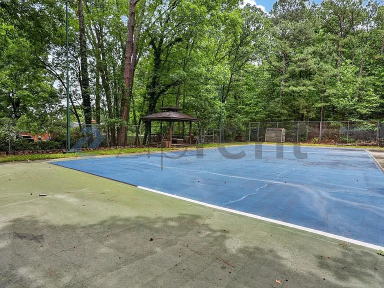 615 Pinecrest Dr — Photo 8