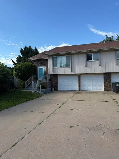2 bed, 1210 sqft, $1,825 — Photo 1