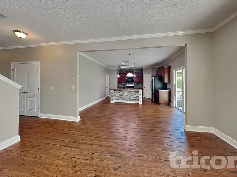 99 Mission Trace Dr — Photo 3