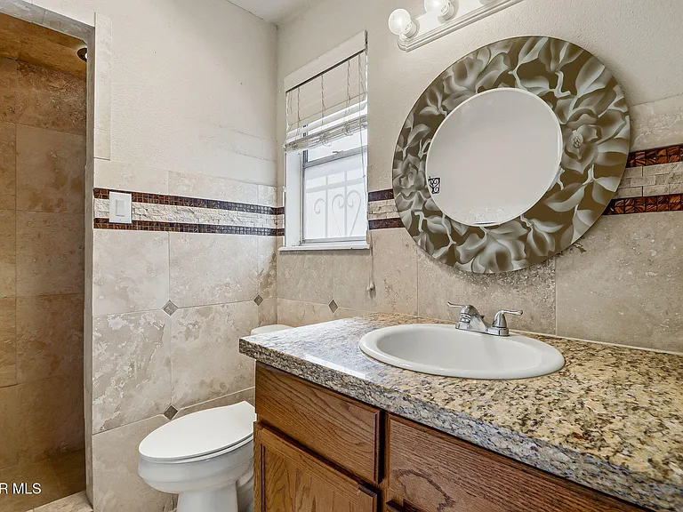 6613 Escondido Dr #B — Photo 23