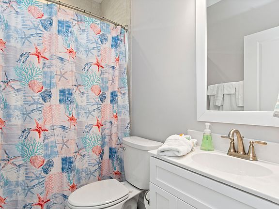 5th image of 205 Islander Dr #E