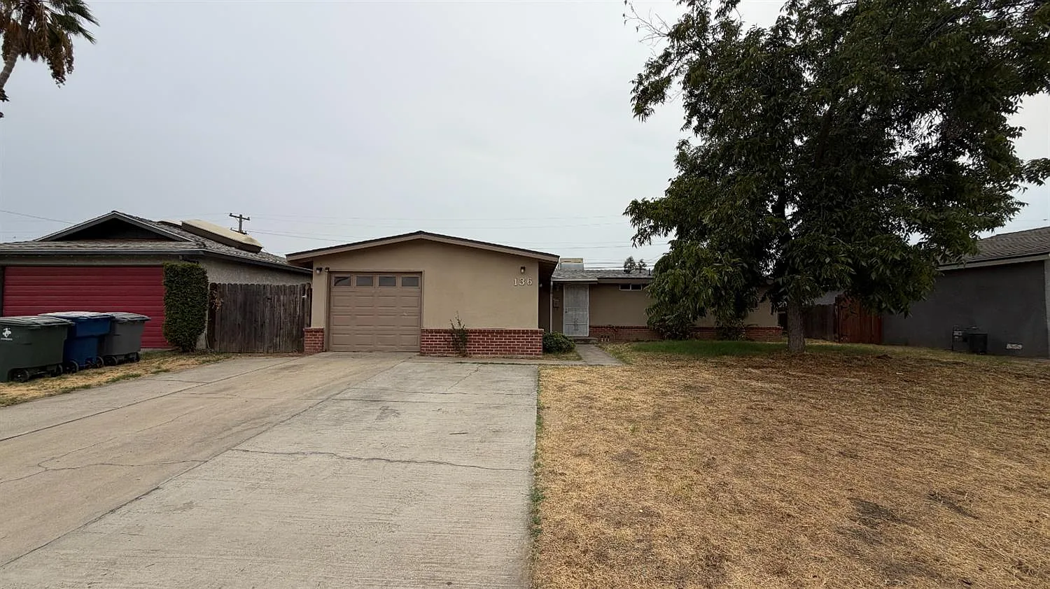 4 bed, 1200 sqft, $2,050 — Photo 1