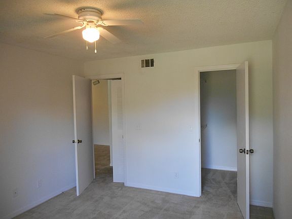 3rd image of 4630 Commander Dr APT 1026