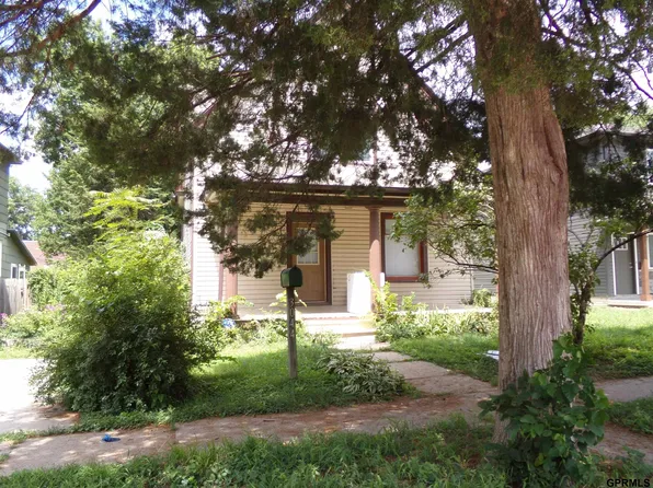 3044 S St, Lincoln, NE 68503