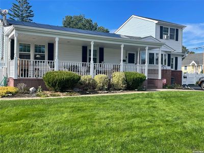 136 Daniel Street, Lindenhurst, NY, 11757