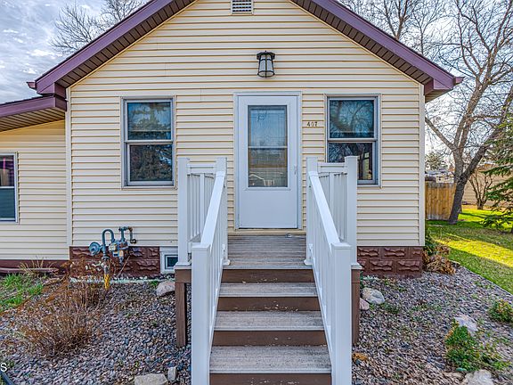 3rd image of 407 6th St N