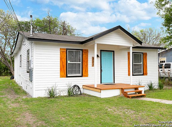 3rd image of 323 Segura St