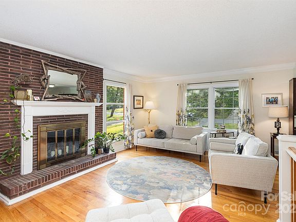 4th image of 5531 Grafton Pl