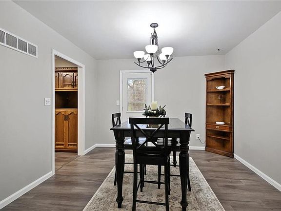 4th image of 507 NE 1st St