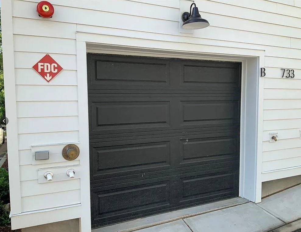 2 bed, 2.5 bath, 1248 sqft, $2,750 — Photo 1
