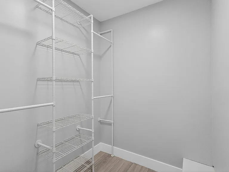 183 Charter Way — Photo 20