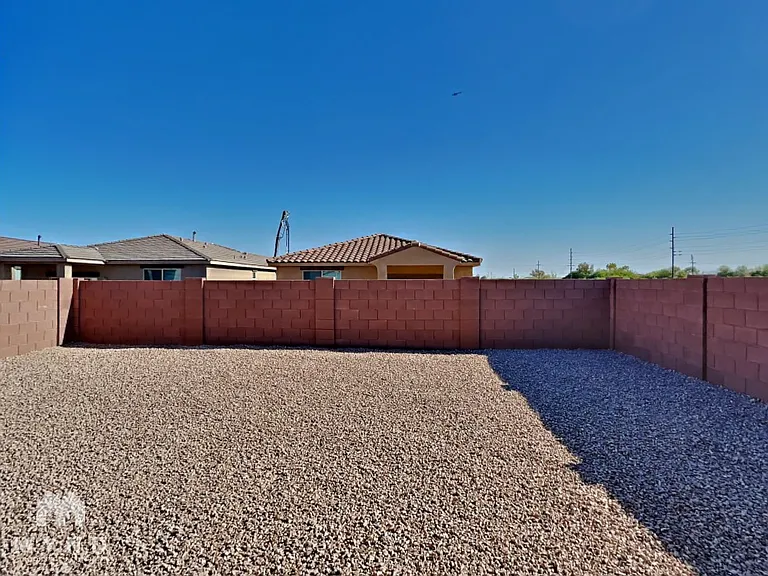 11820 W Rancho Dr — Photo 25