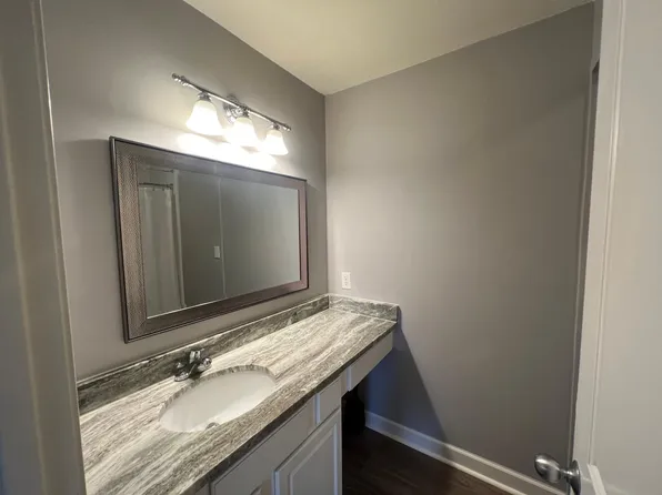 2100 Old Taylor Rd, Oxford, MS