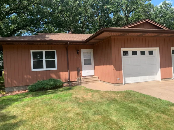 2810 Hallie Ln, Eau Claire, WI 54703