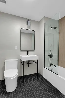 Bathroom, photo 1