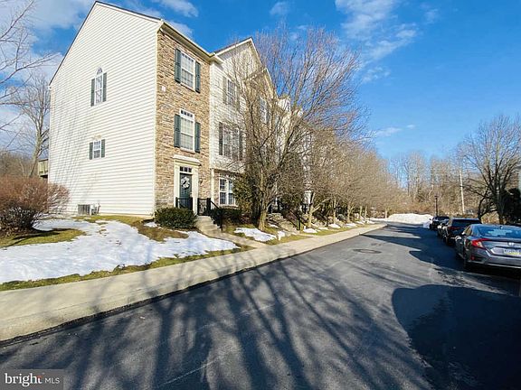 2nd image of 1505 Joplin Ln