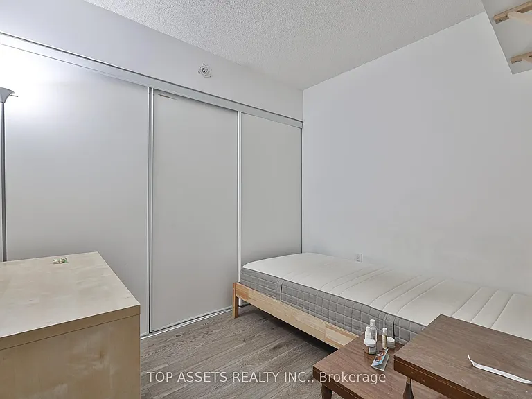 36 Lisgar St #518E — Photo 27